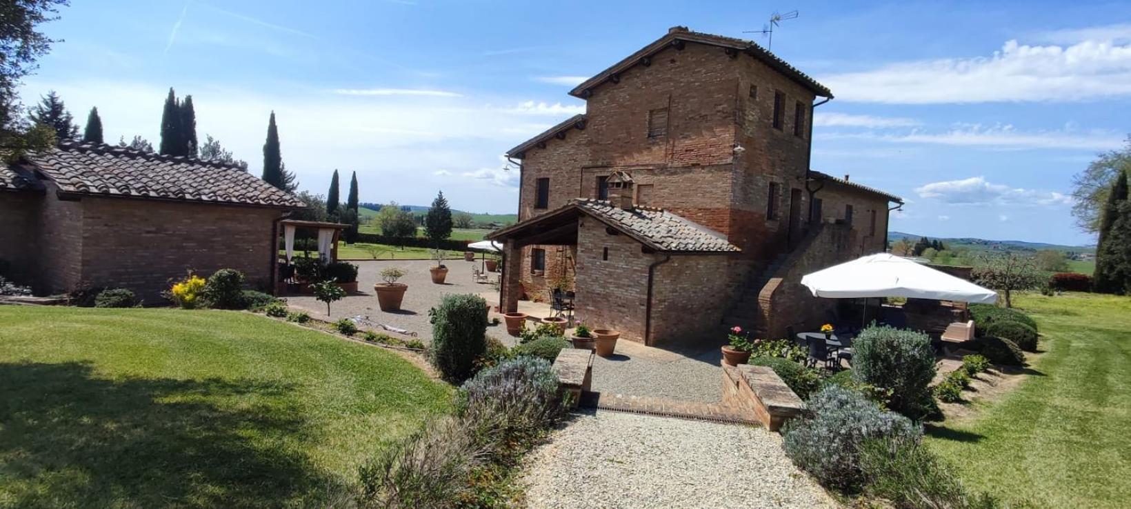 Agriturismo San Pierino Monteroni d'Arbia Luaran gambar