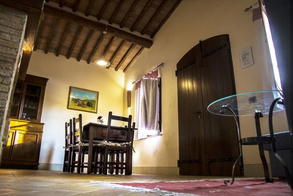 Agriturismo San Pierino Monteroni d'Arbia Luaran gambar