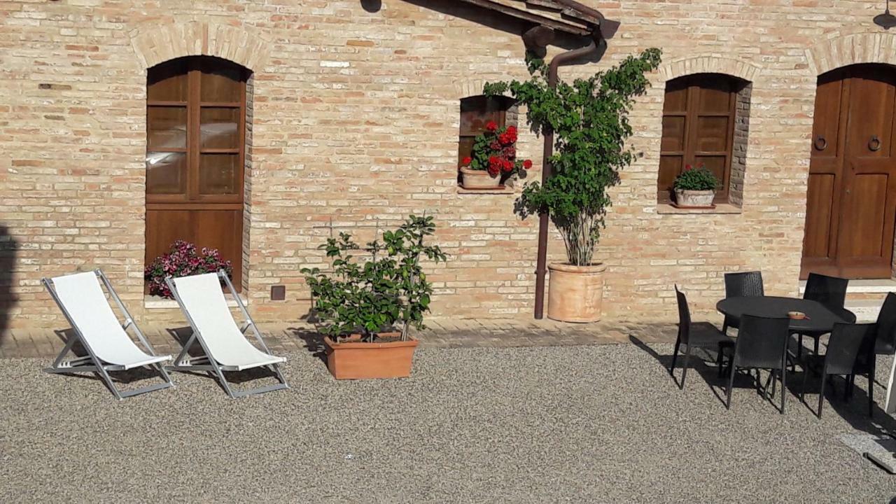 Agriturismo San Pierino Villa Monteroni d'Arbia Luaran gambar