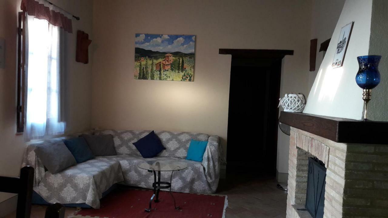 Agriturismo San Pierino Monteroni d'Arbia Luaran gambar